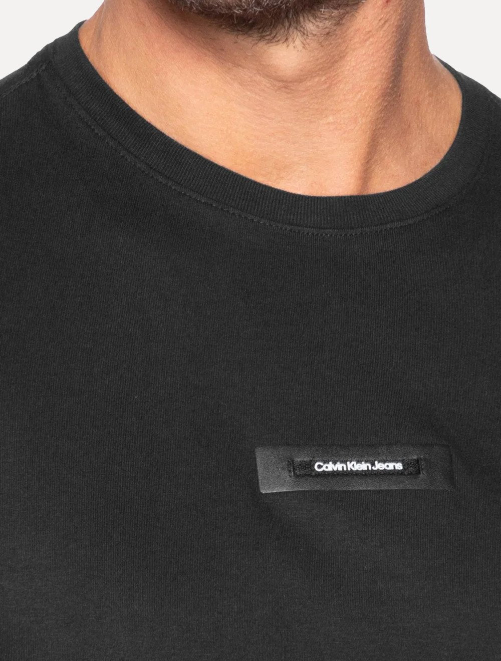 Camiseta Calvin Klein Jeans Masculina Manga Longa Logo Leather Center Preta