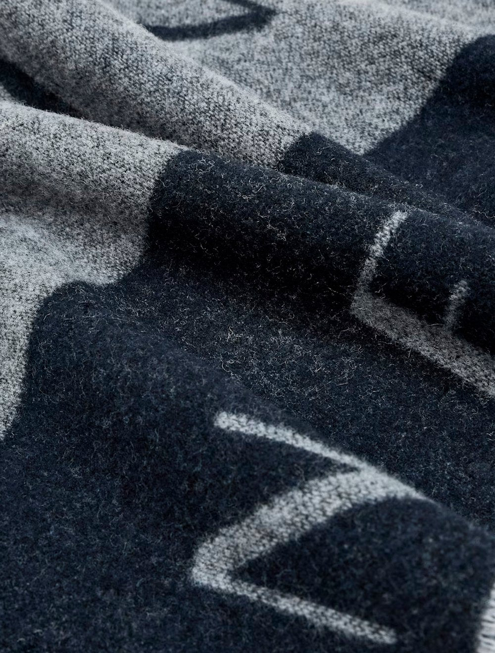 Cachecol Armani Exchange Bicolor Jacquard Azul Marinho/ Cinza Mescla