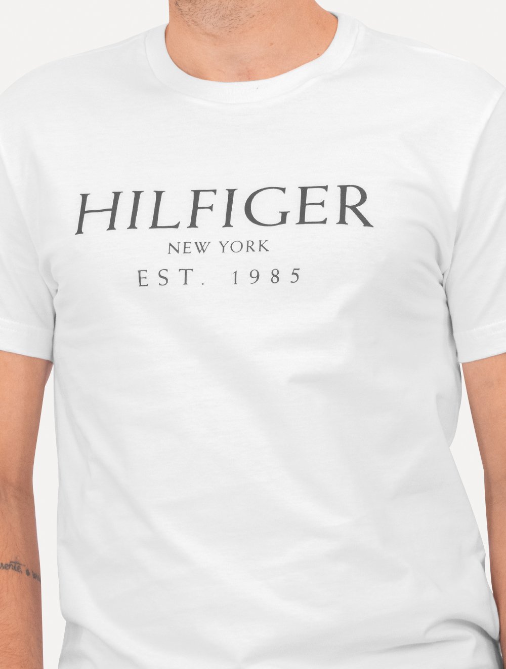 Camiseta Tommy Hilfiger Masculina Big Logo Est.1985 Branca