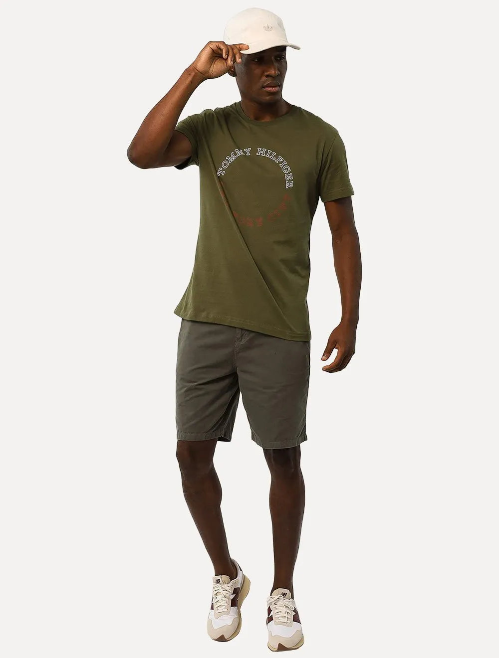 Camiseta Tommy Hilfiger Masculina Monotype Roundle Logo Verde Militar