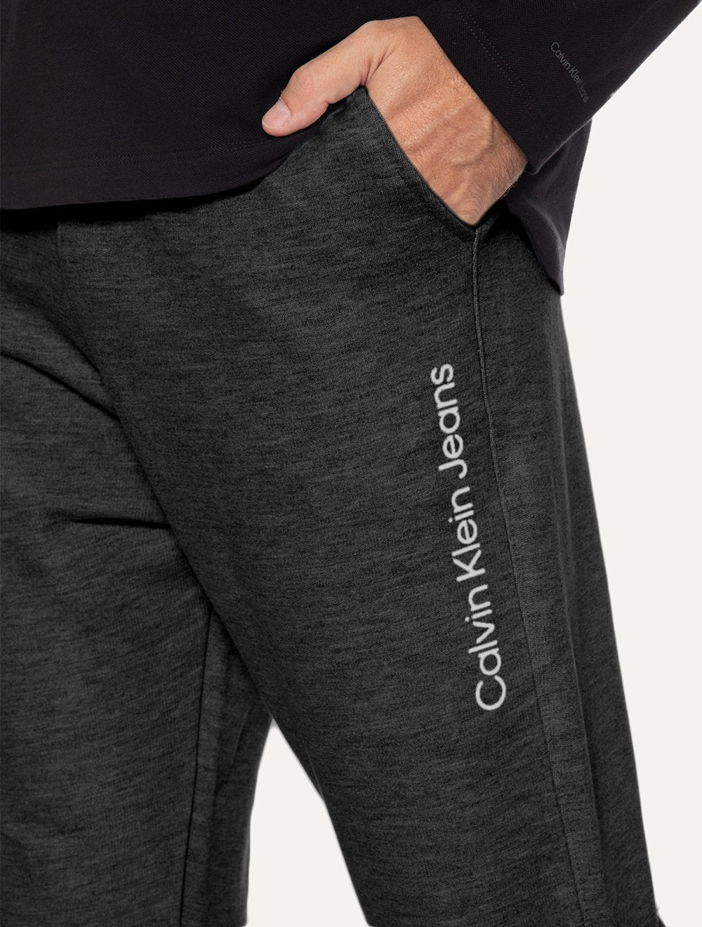 Calça Calvin Klein Jeans Masculina Moletom Side New Logo Grafite Mescla