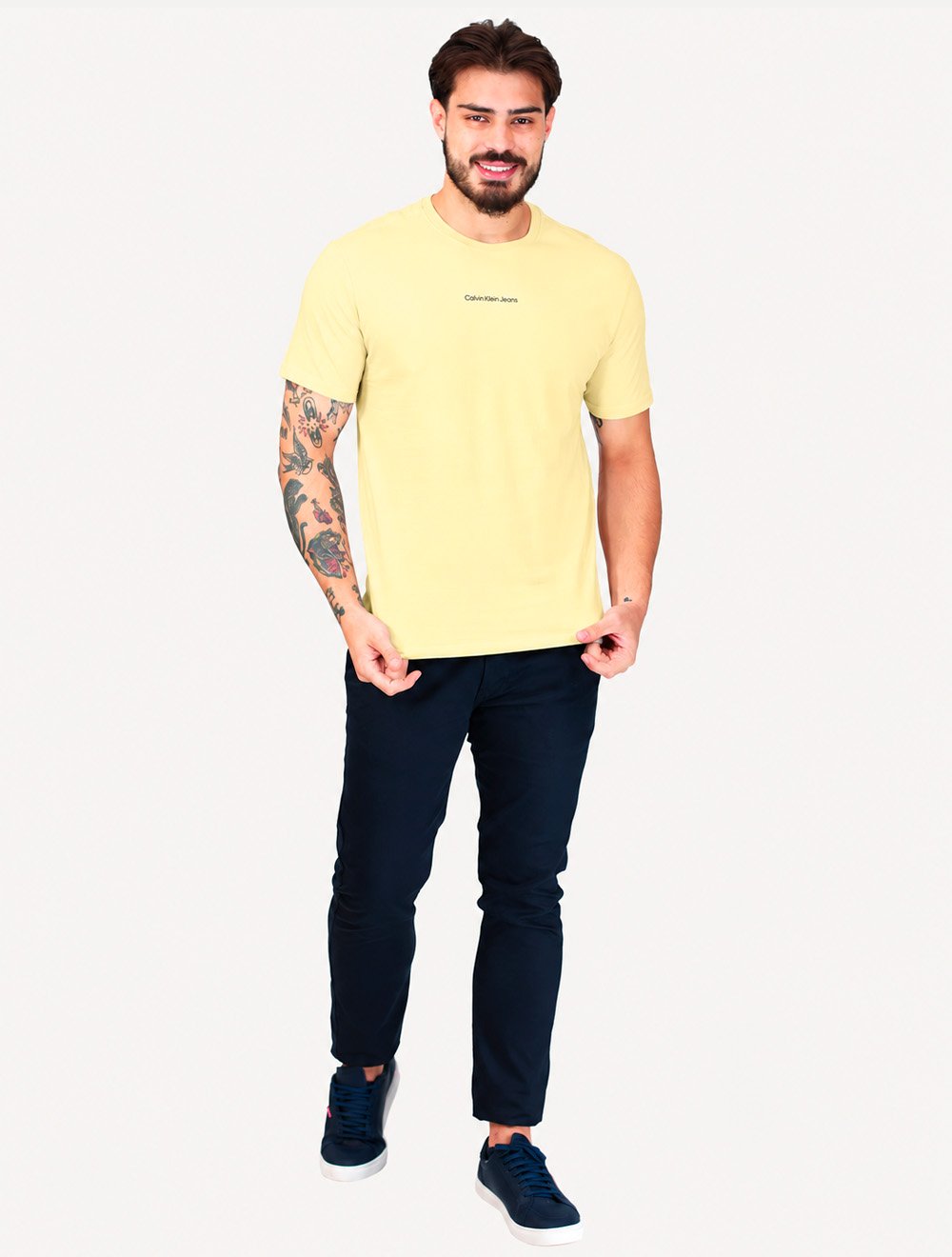 Camiseta Calvin Klein Jeans Masculina Institutional New Logo Amarelo Claro