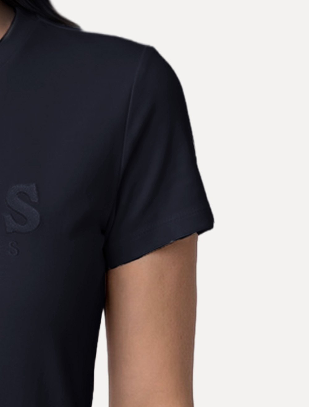 Camiseta Guess Feminina Bold Cursive Embossed Logo Azul Marinho