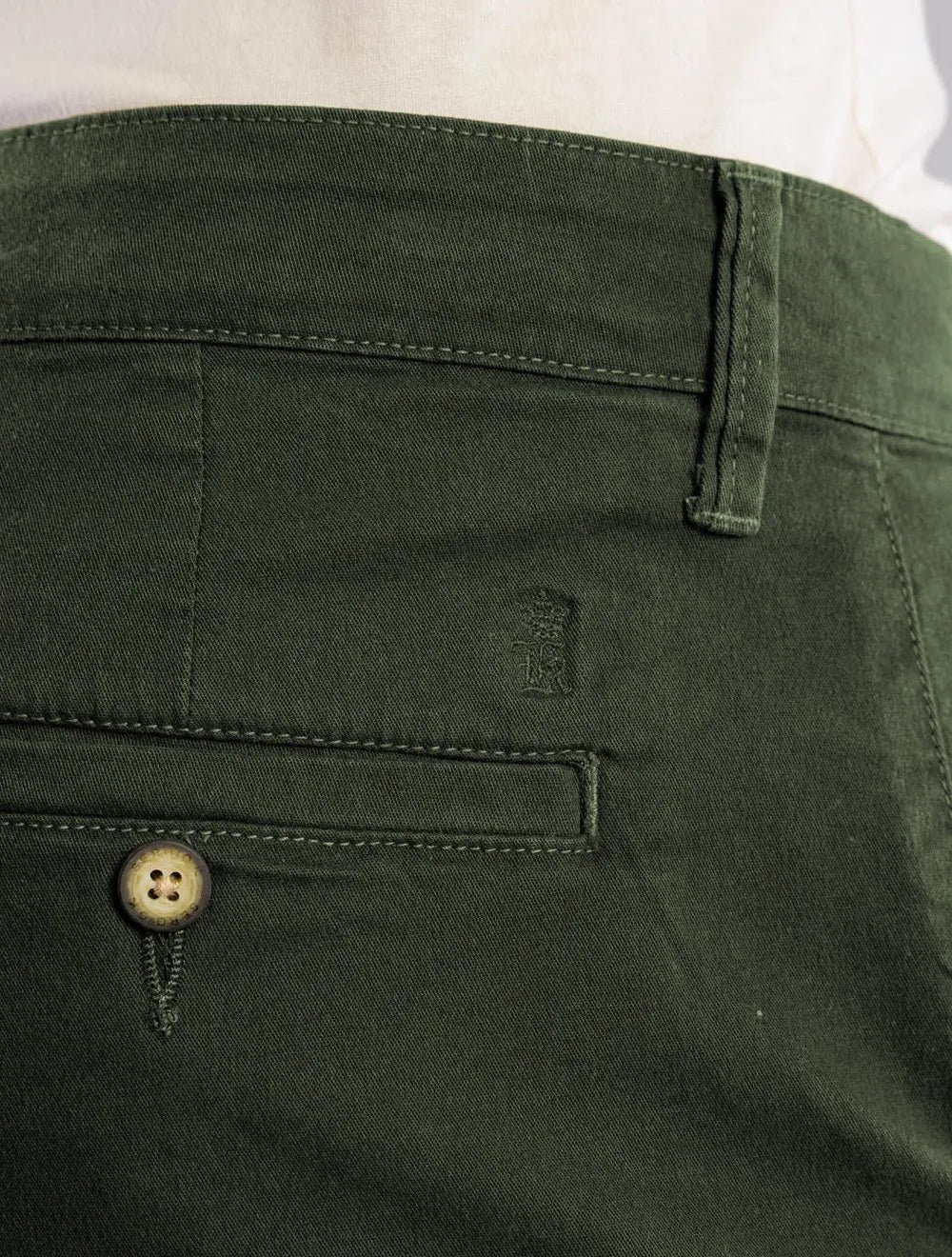 Bermuda Sergio K Masculina Chino Sarja Elastano Verde Musgo