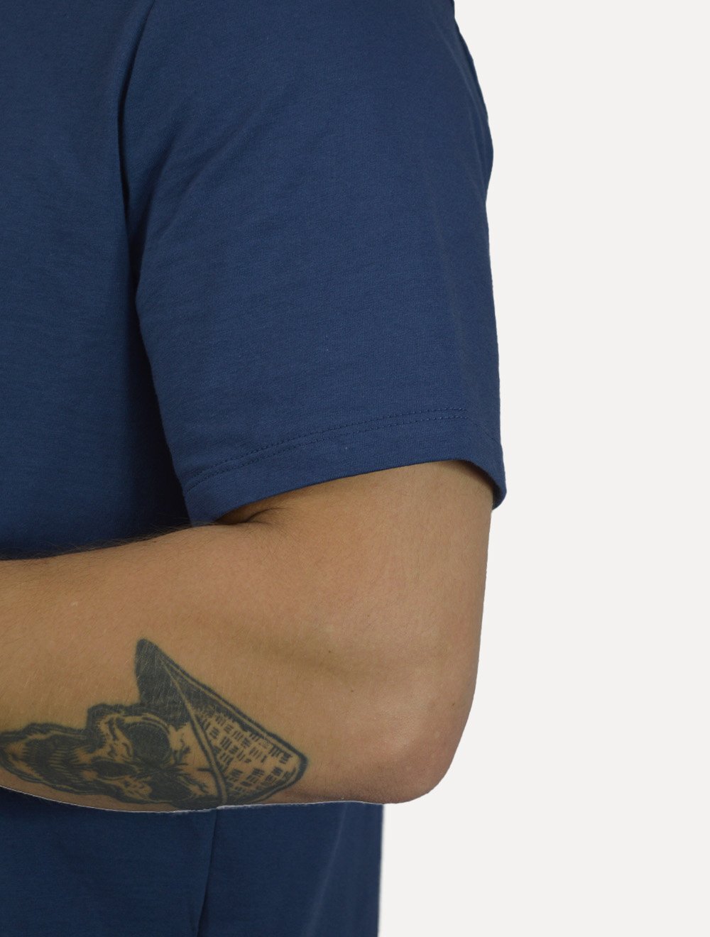 Camiseta Individual Masculina Comfort Pima Soft Touch Logo Azul Médio