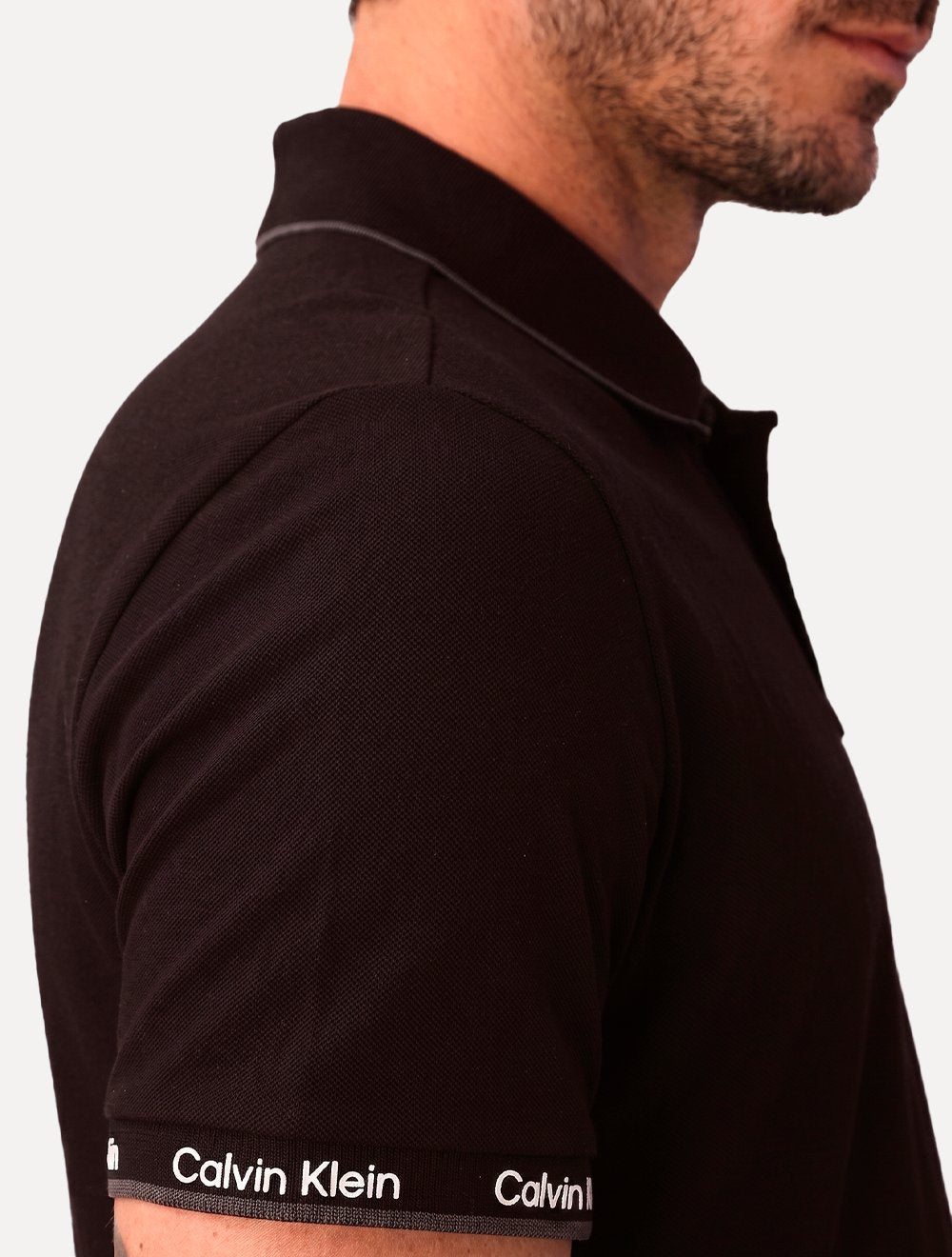 Polo Calvin Klein Masculina Piquet Slim Básica Friso Logo Punho Preta
