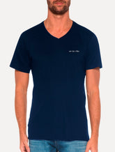 Camiseta Von der Volke Masculina Origineel V-Neck Basis Logo Azul Marinho