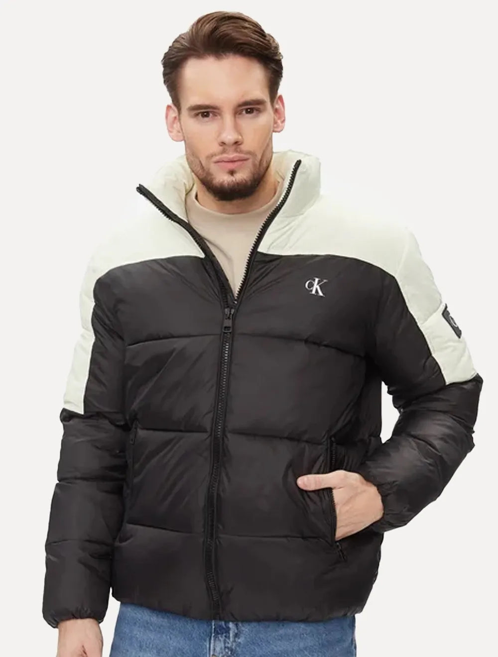 Jaqueta Calvin Klein Jeans Masculina Bicolor Logo Lateral Branca/Preta