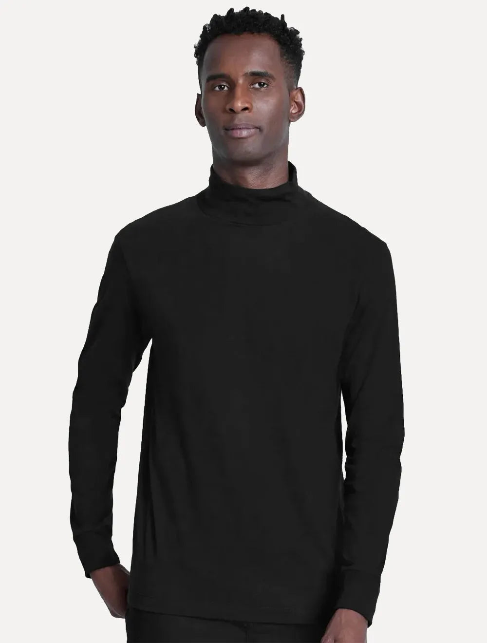 Blusa Aramis Masculina Manga Longa Regular Gola Alta Preta