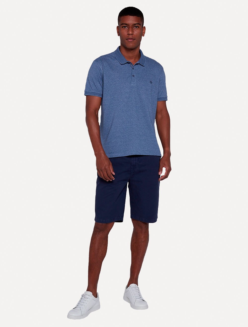 Bermuda Dudalina Masculina Sarja Chino Comfort Tinturada Azul Marinho