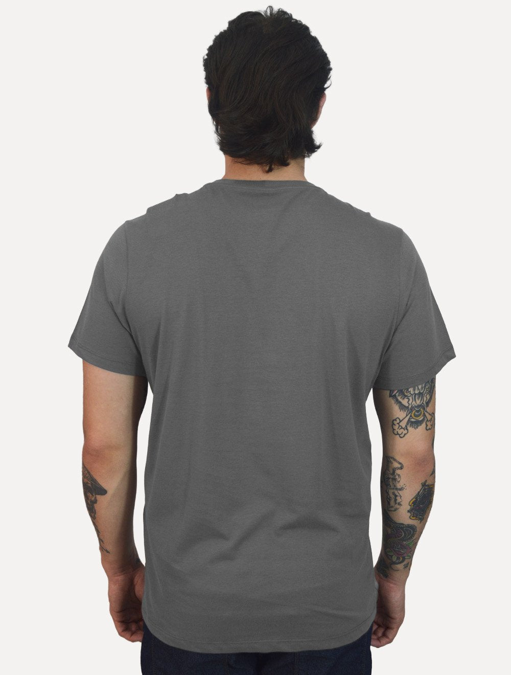 Camiseta Columbia Masculina Dark Logo Cinza Escuro