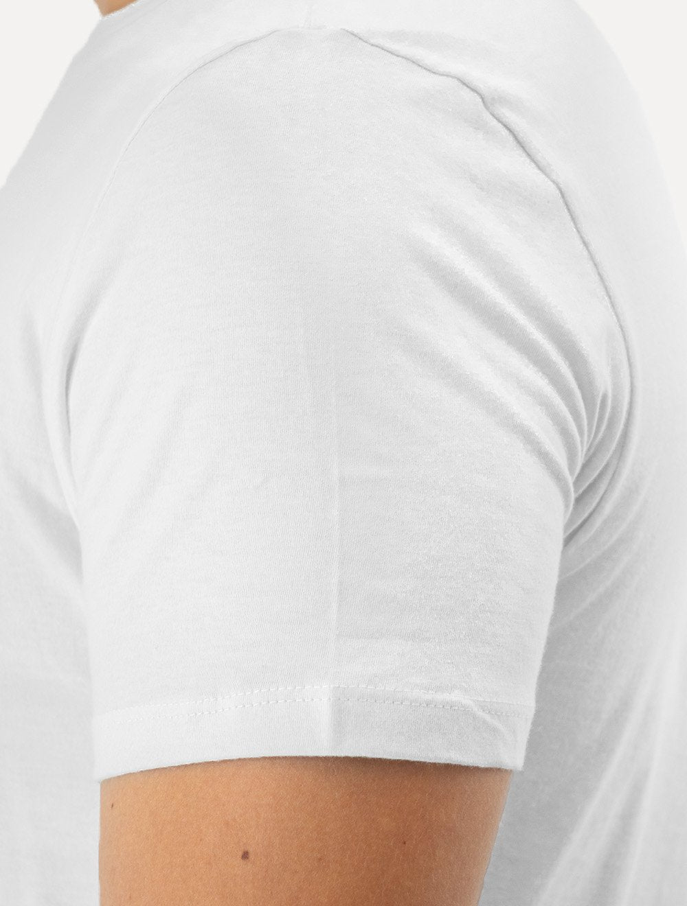 Camiseta Guess Masculina Triângulo Los Angeles Relevo Peito Branca