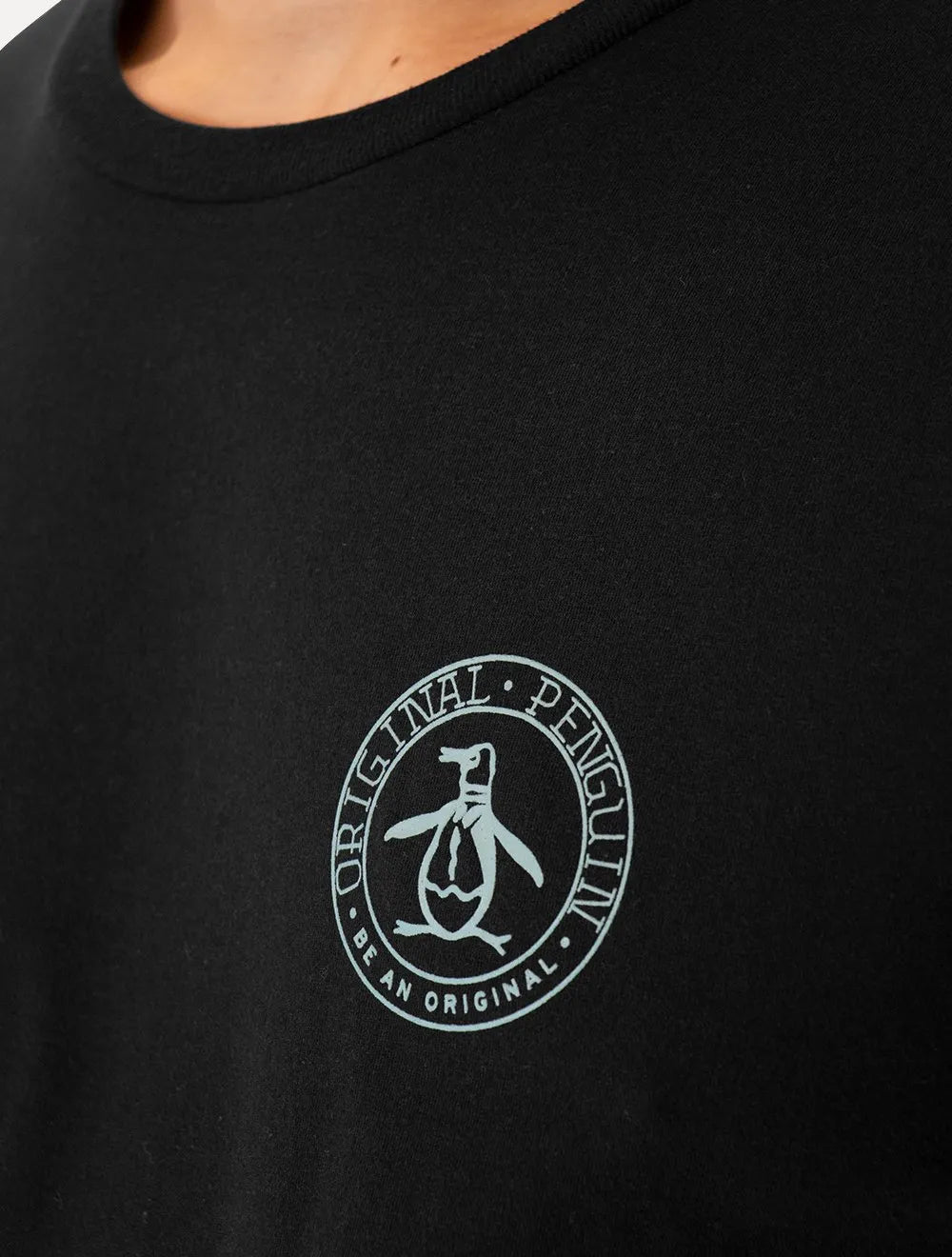 Camiseta Original Penguin Masculina Small Circle Logo Preta