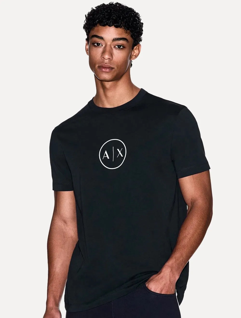 Camiseta Armani Exchange Masculina Regular Circle AX Logo Azul Marinho