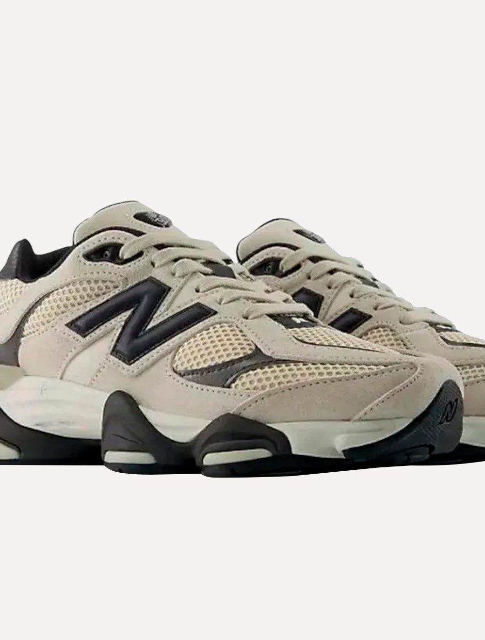 Tênis New Balance 9060 Bege/Preto