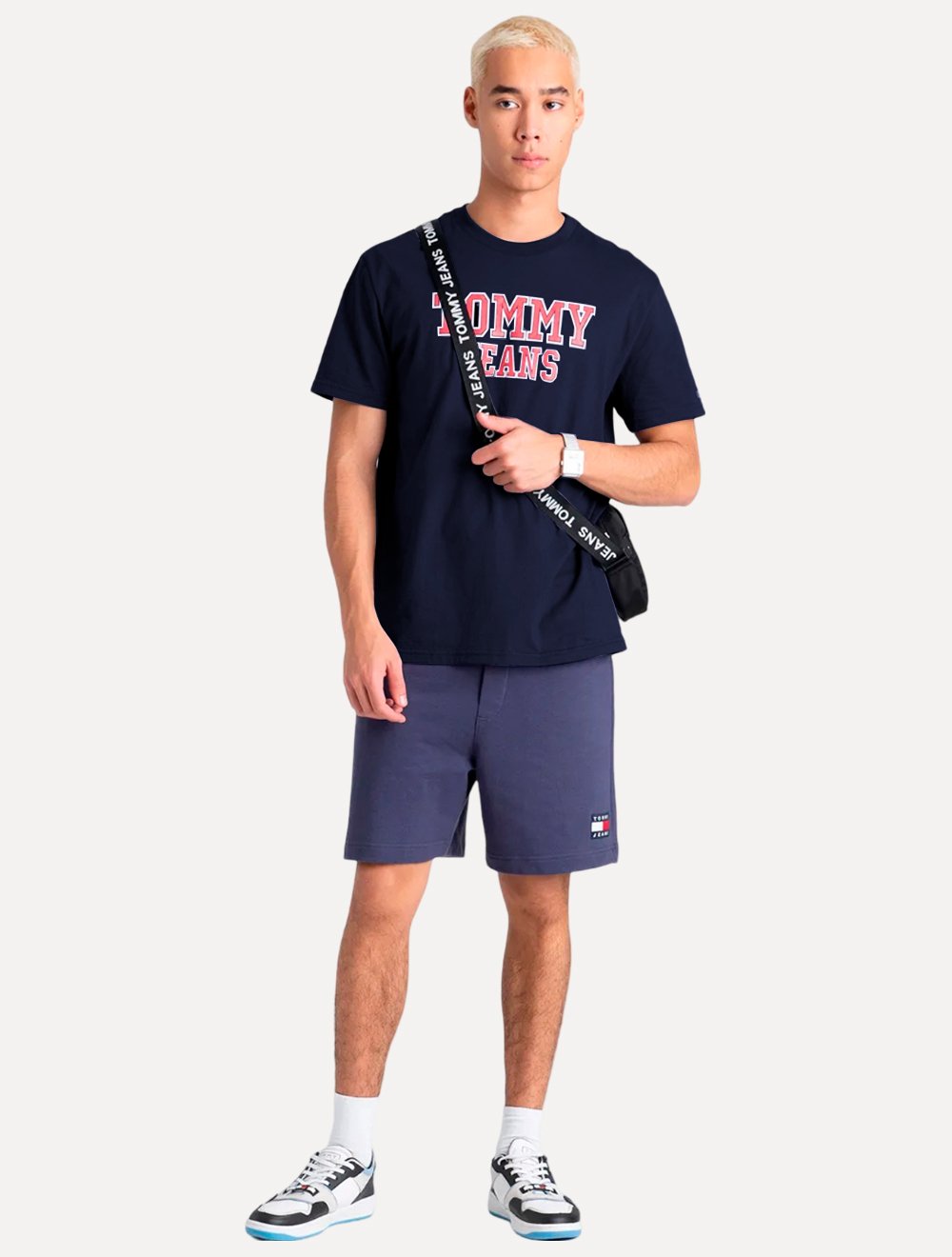 Camiseta Tommy Jeans Masculina Regular College Print Azul Marinho