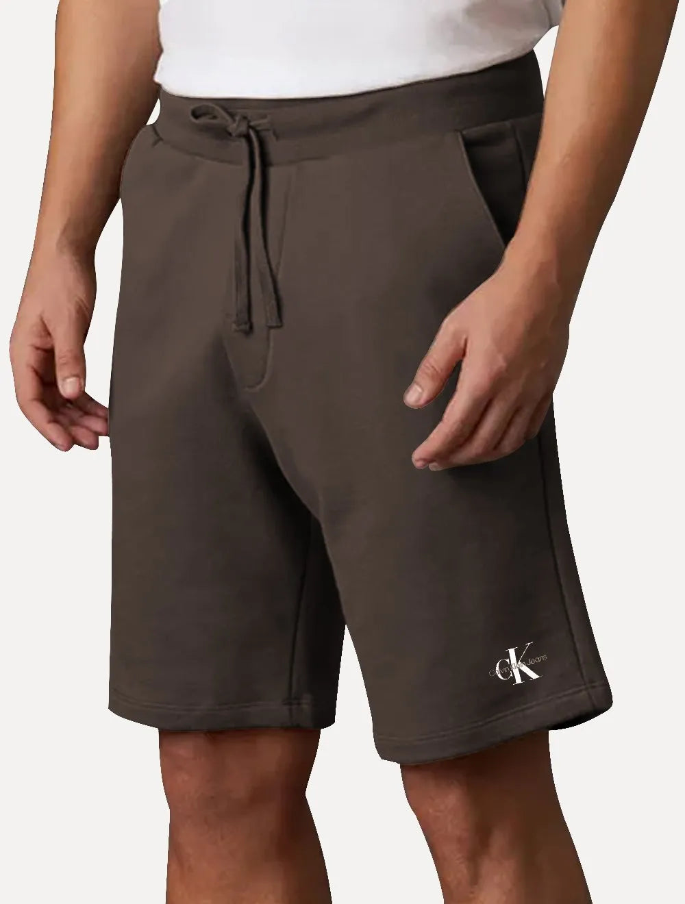 Bermuda Calvin Klein Jeans Masculina Cadarço Linen RE Issue Marrom Escuro
