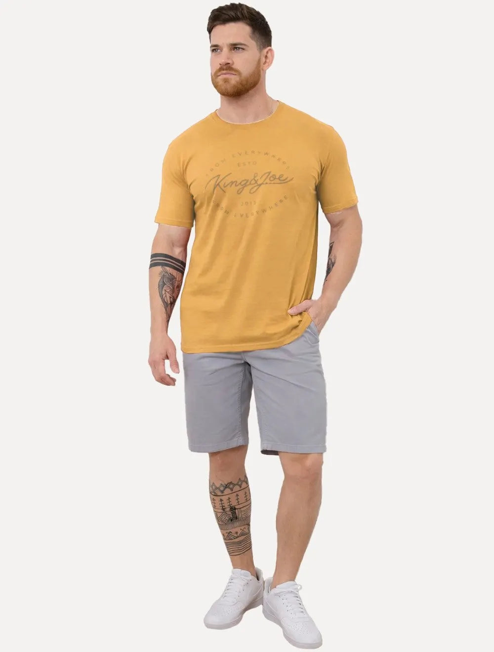 Camiseta King & Joe Masculina Signature Circle Estd 2013 Marrom Médio