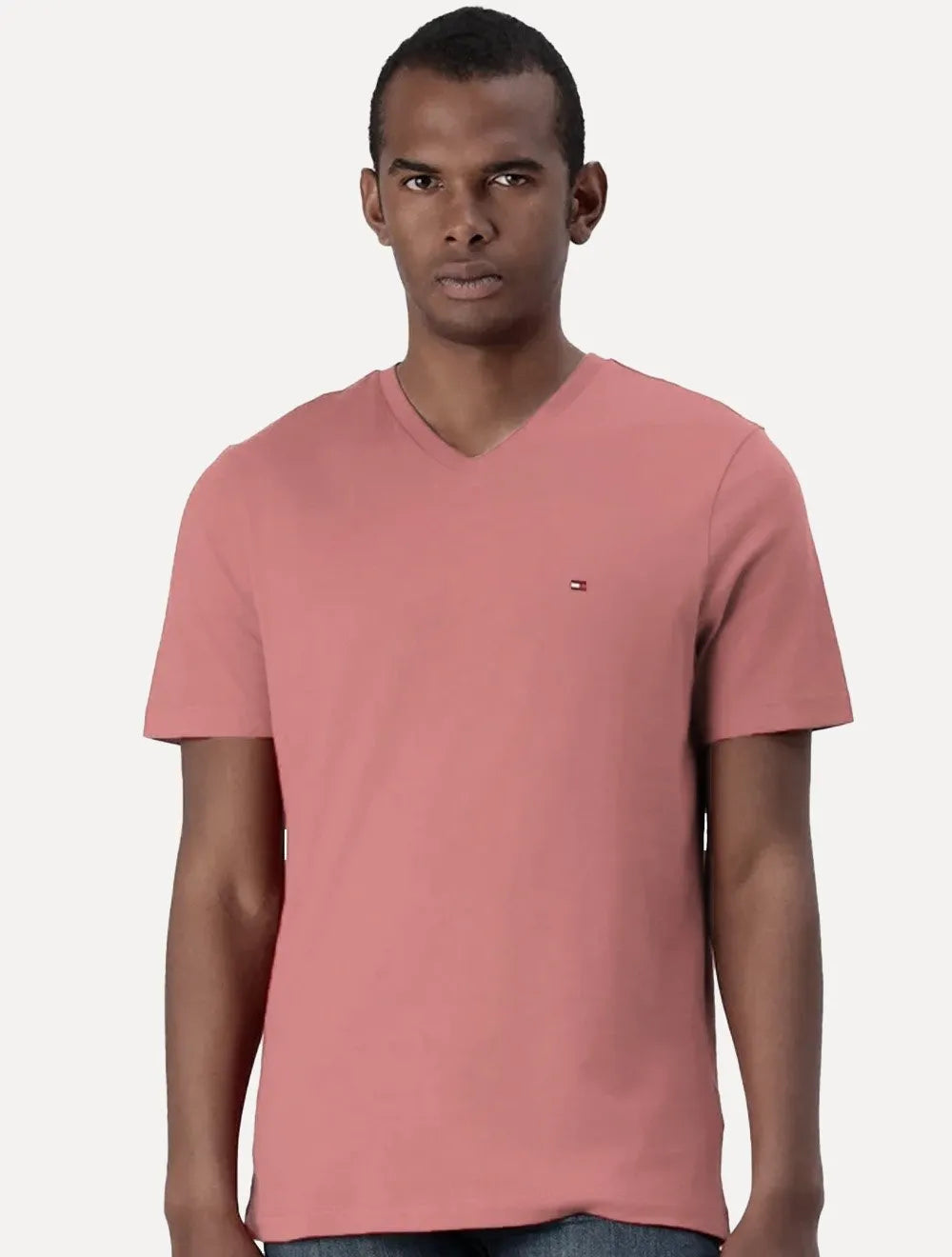 Camiseta Tommy Hilfiger Masculina Essential V-Neck Salmão