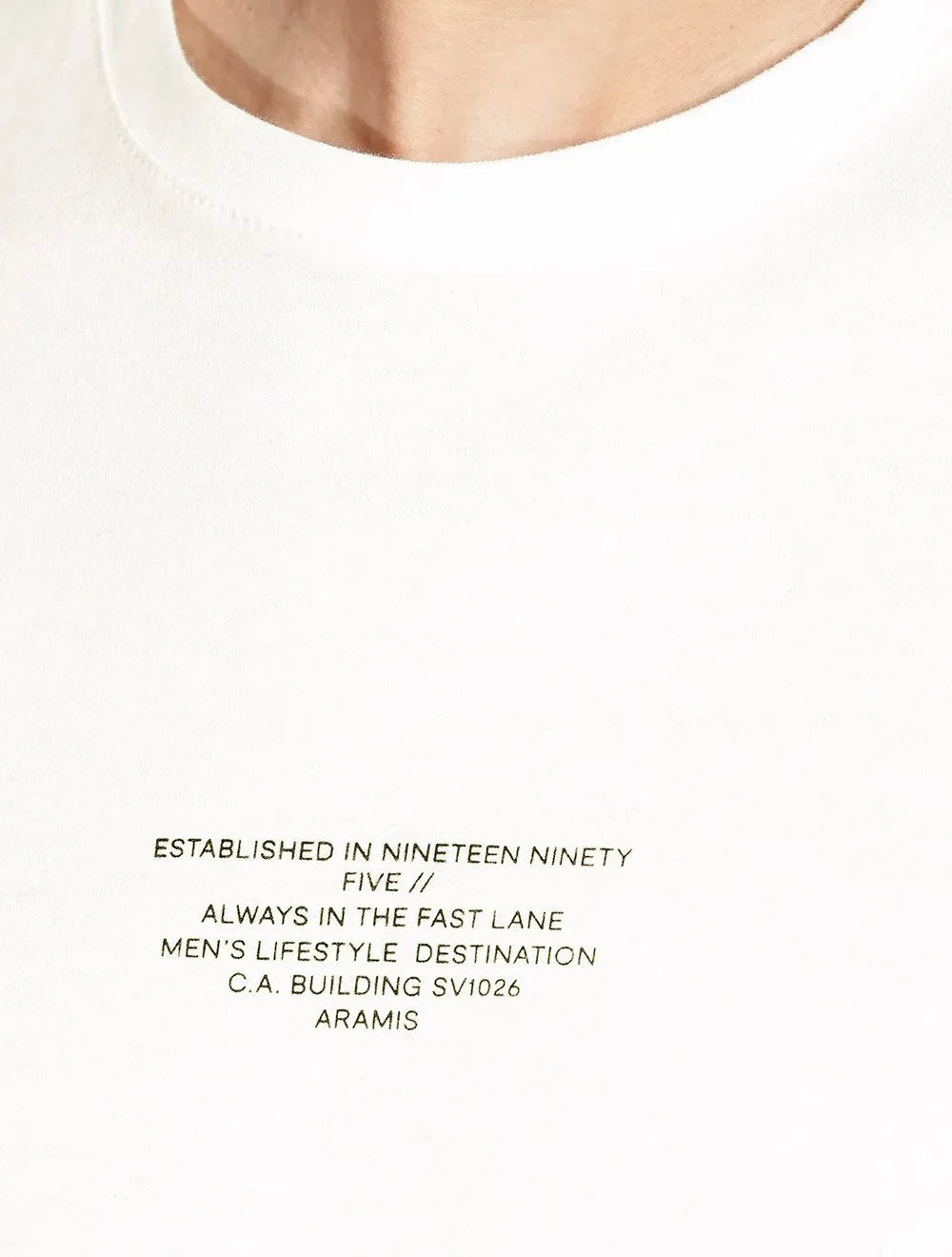 Camiseta Aramis Masculina Regular Minimal Established Off White
