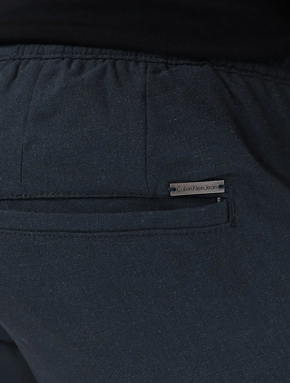Bermuda Calvin Klein Jeans Masculina CK Mono Cargo Azul Marinho