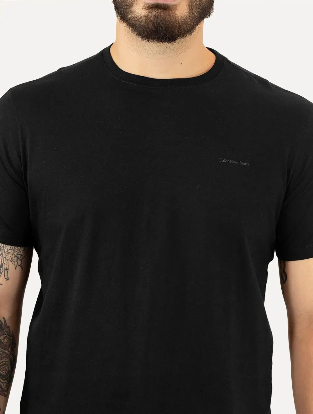 Camiseta Calvin Klein Jeans Masculina Light New Logo Preta