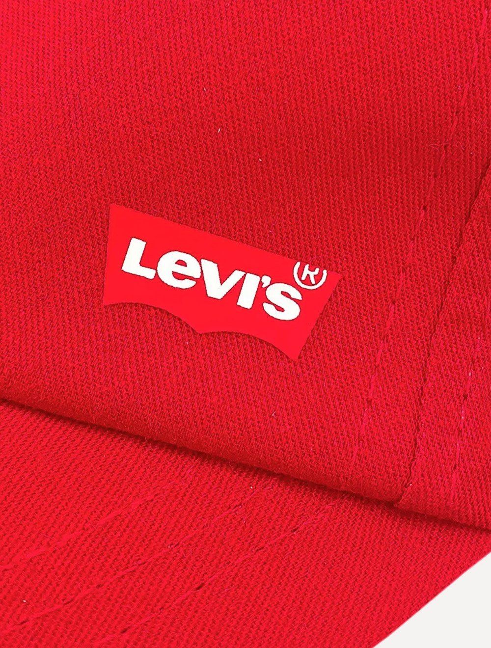 Boné Levis Curved Visor New Batwing Cap Vermelho