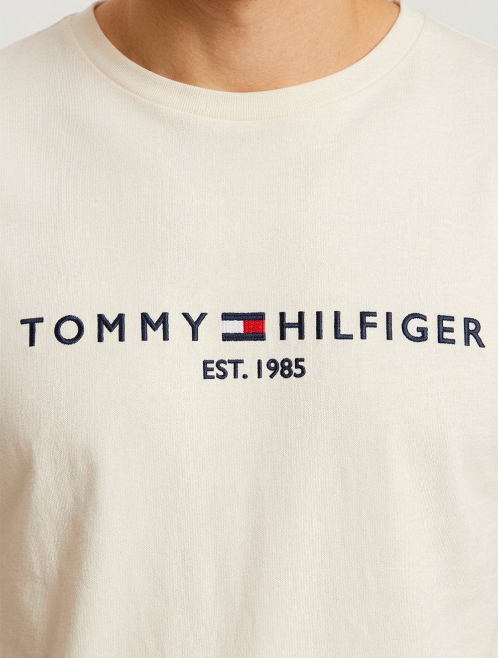 Camiseta Tommy Hilfiger Masculina Core Logo Tee Off White