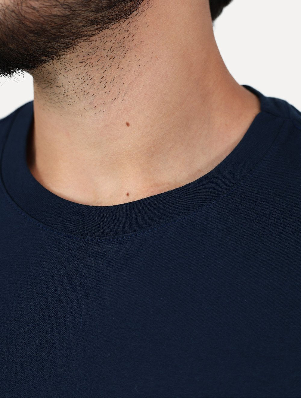 Camiseta Aramis Masculina Basic Lisa Dark Logo Azul Marinho