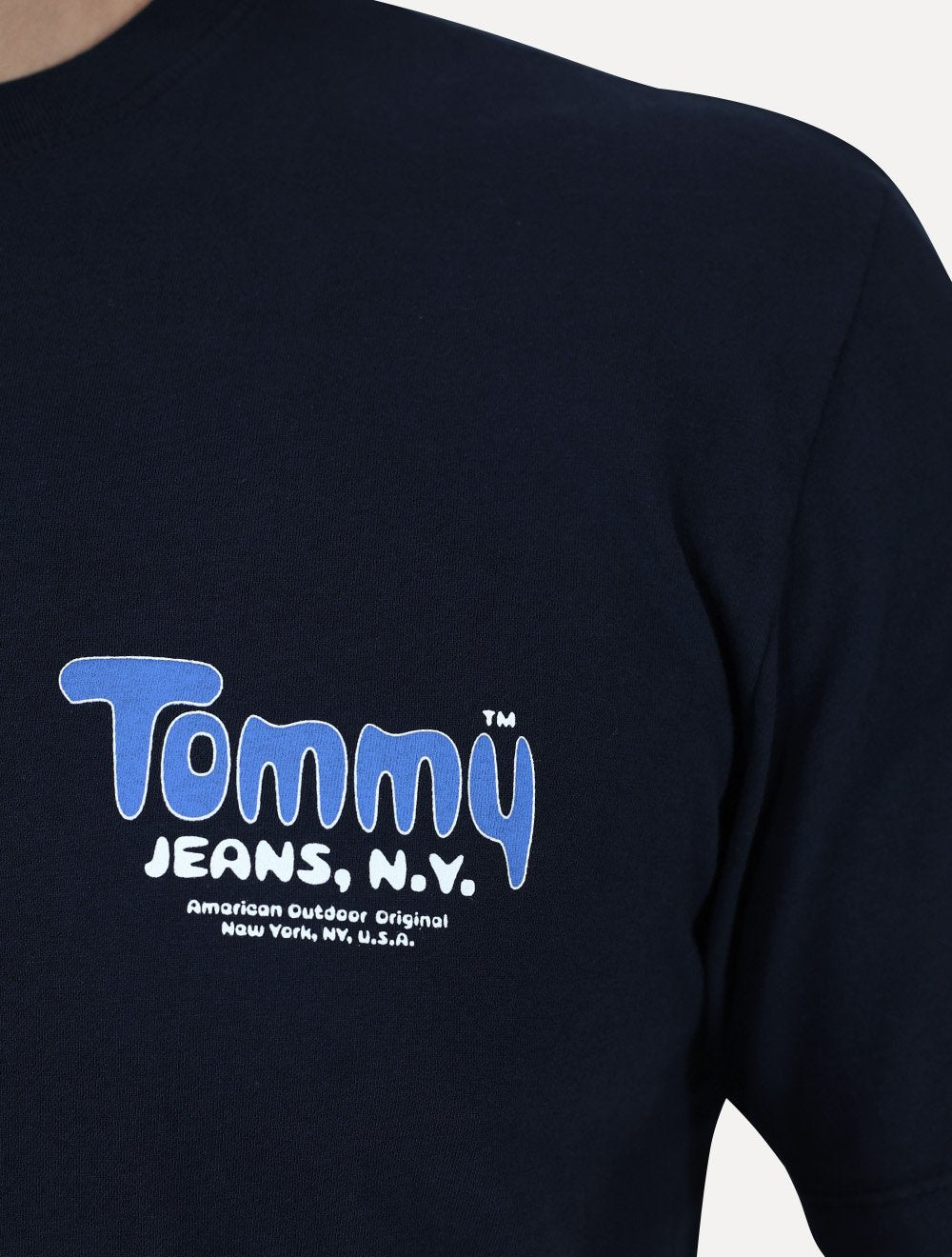Camiseta Tommy Jeans Masculina Slim Font Play Azul Marinho
