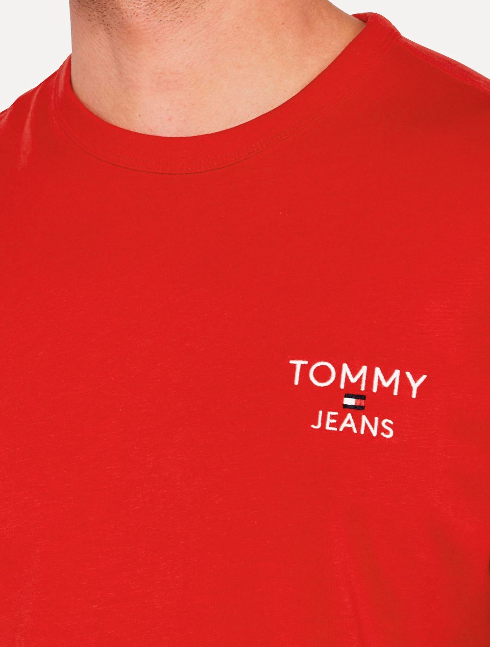 Camiseta Tommy Jeans Masculina Regular Corp Chest Vermelha