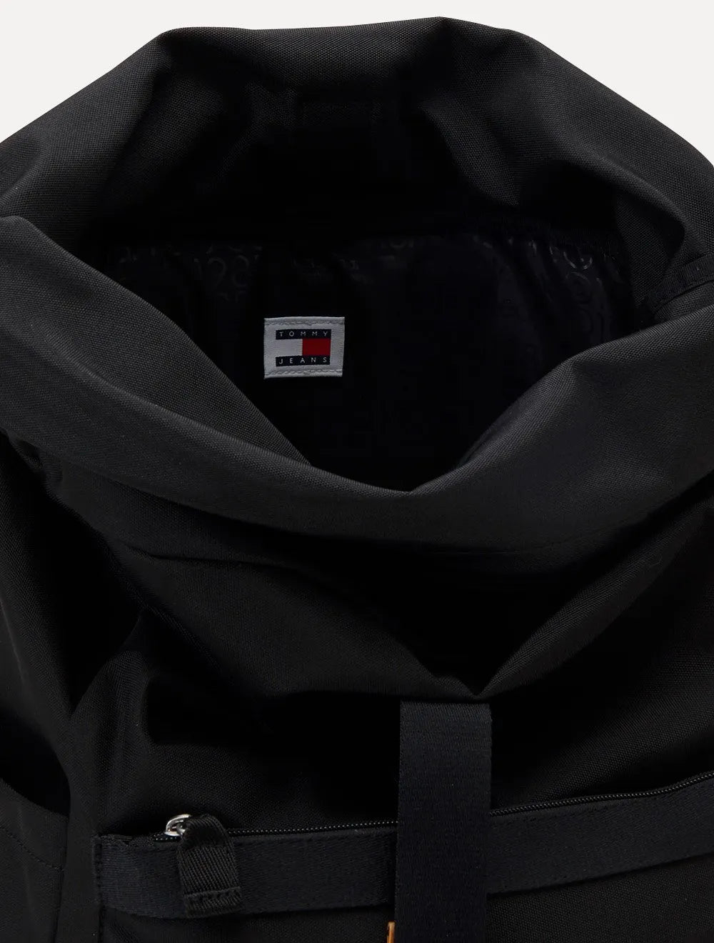 Mochila Tommy Jeans Essential Daily Rolltop Backpack Preta