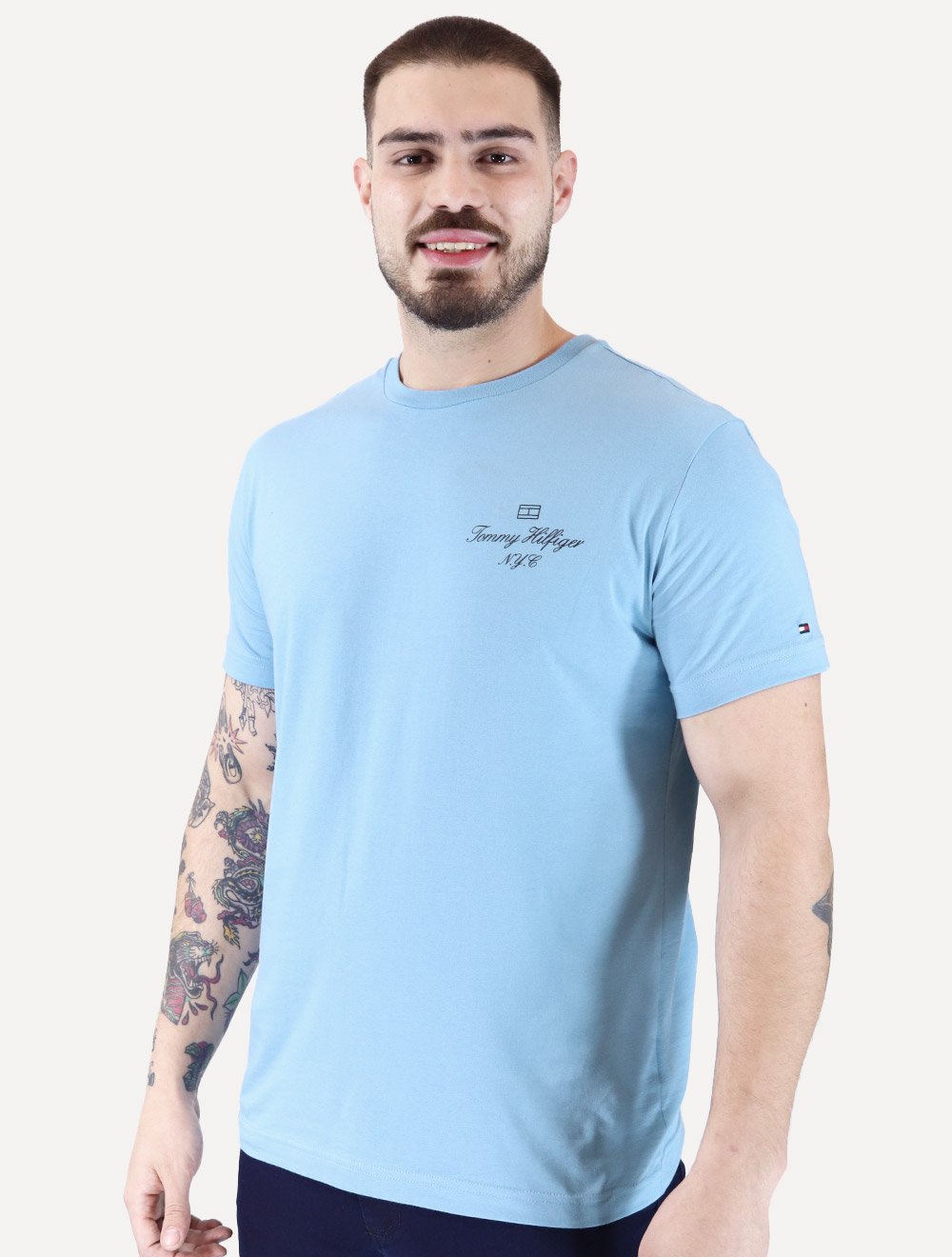 Camiseta Tommy Hilfiger Masculina Outline Flag Script Azul Claro