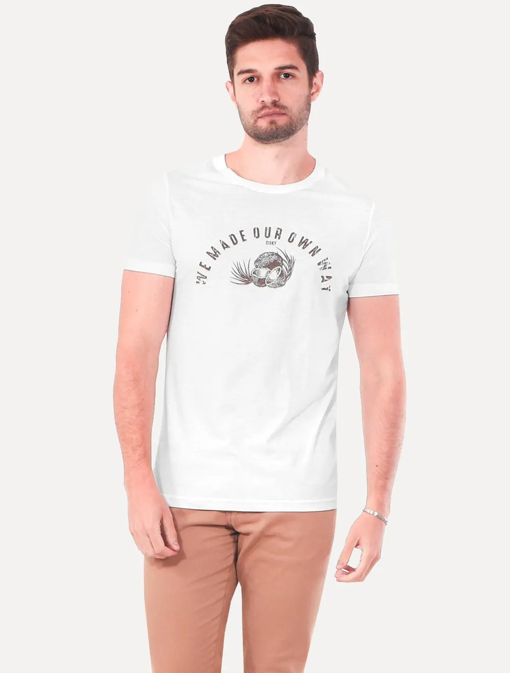Camiseta Disky Masculina We Made Our Own Way Branca