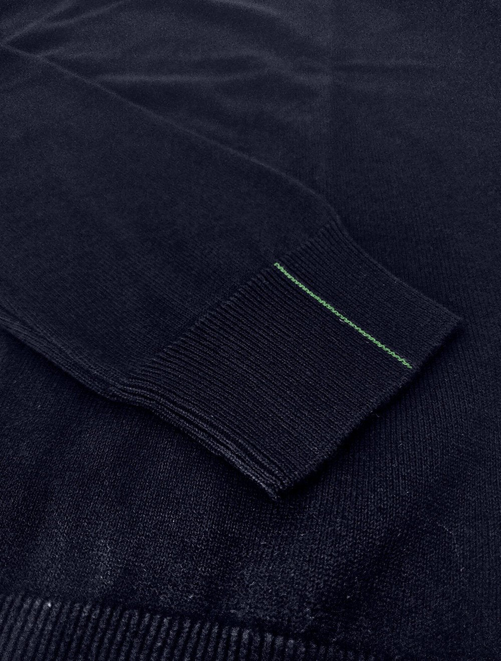 Suéter Lacoste Masculino Classic Fit Gola Redonda Logo Azul Marinho