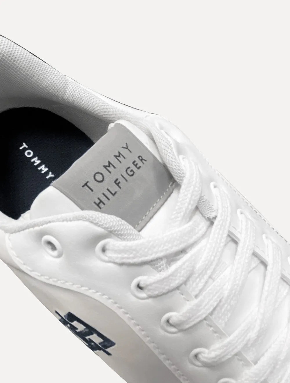Tênis Tommy Hilfiger Masculino New Dorian Camurça Branco