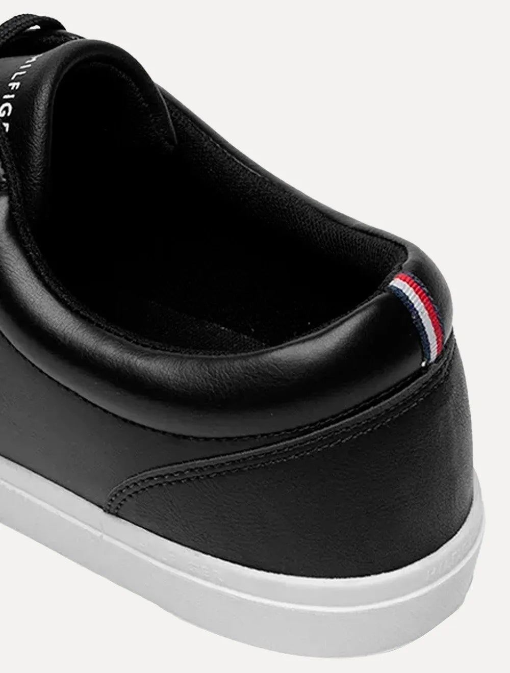 Tênis Tommy Hilfiger Masculino Couro Harrison 5D5 Preto