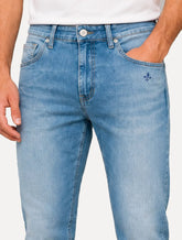 Calça Dudalina Jeans Masculina Slim Classica Five Pockets Azul Claro
