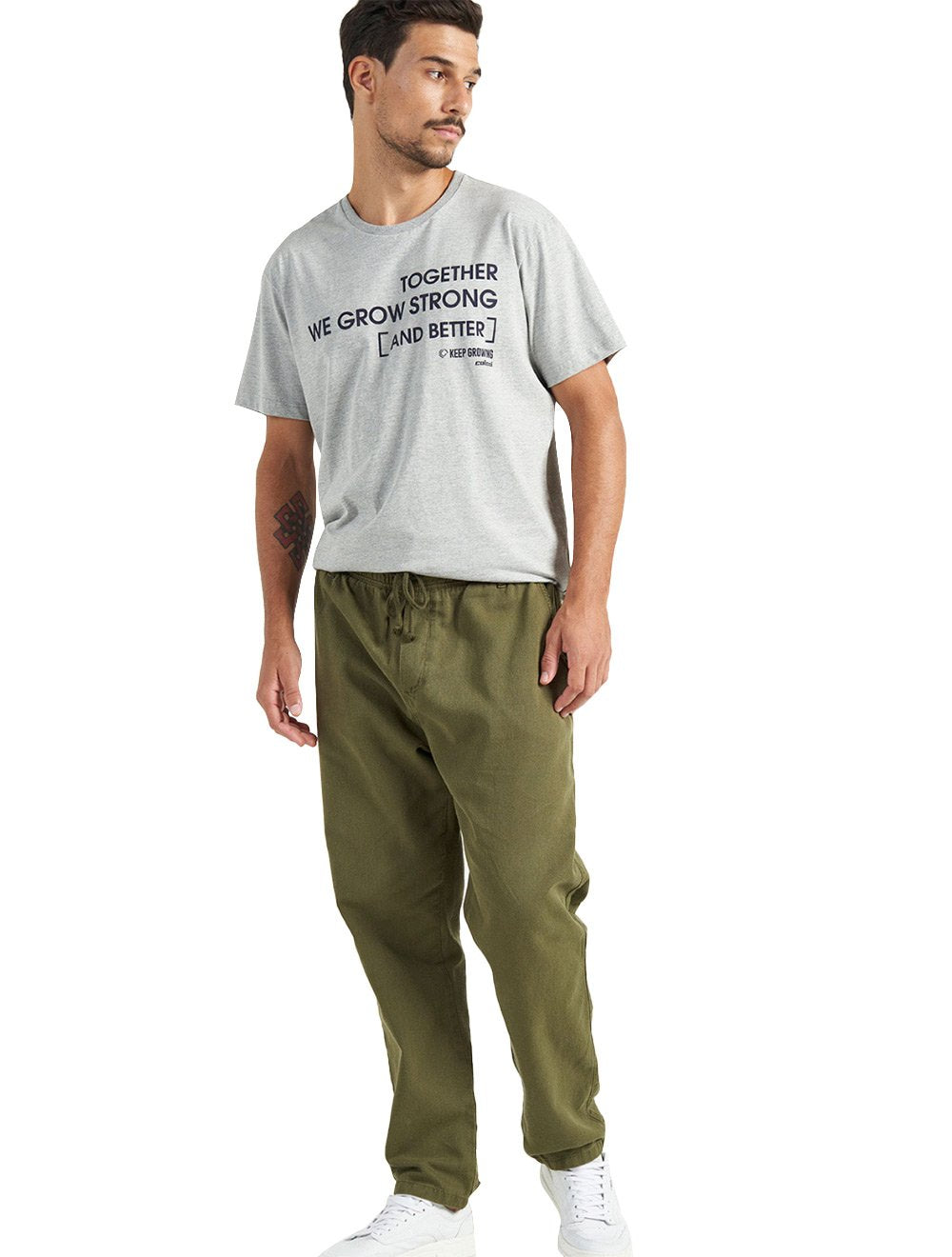 Camiseta Colcci Masculina Regular Grow Strong Cinza Mescla