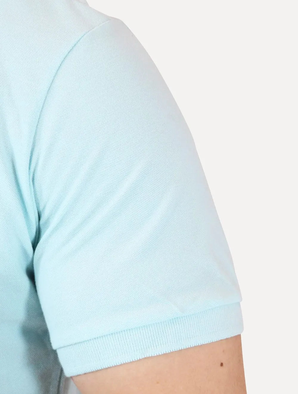 Polo Guess Masculina Piquet Silk Linear Light Friso Azul Claro