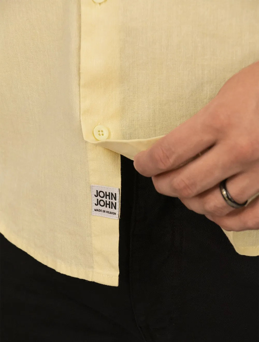 Camisa John John Masculina Regular Manga Curta Marc Linen Blend Amarela