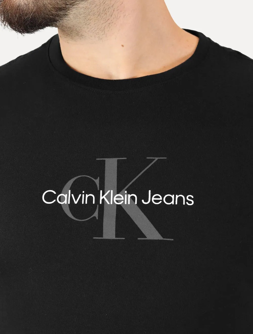 Camiseta Calvin Klein Jeans Masculina New Re Issue Frontal Logo Preta