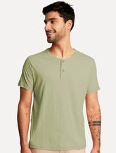 Camiseta King & Joe Masculina Botão Pima Touch Henley Verde Oliva