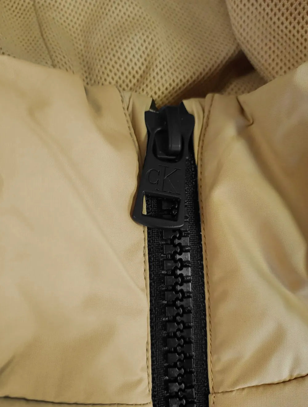 Jaqueta Calvin Klein Jeans Masculina Reciclada Chest Logo Cáqui Claro