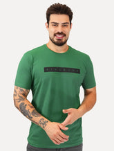 Camiseta King & Joe Masculina Estampada Logomania Strip Verde