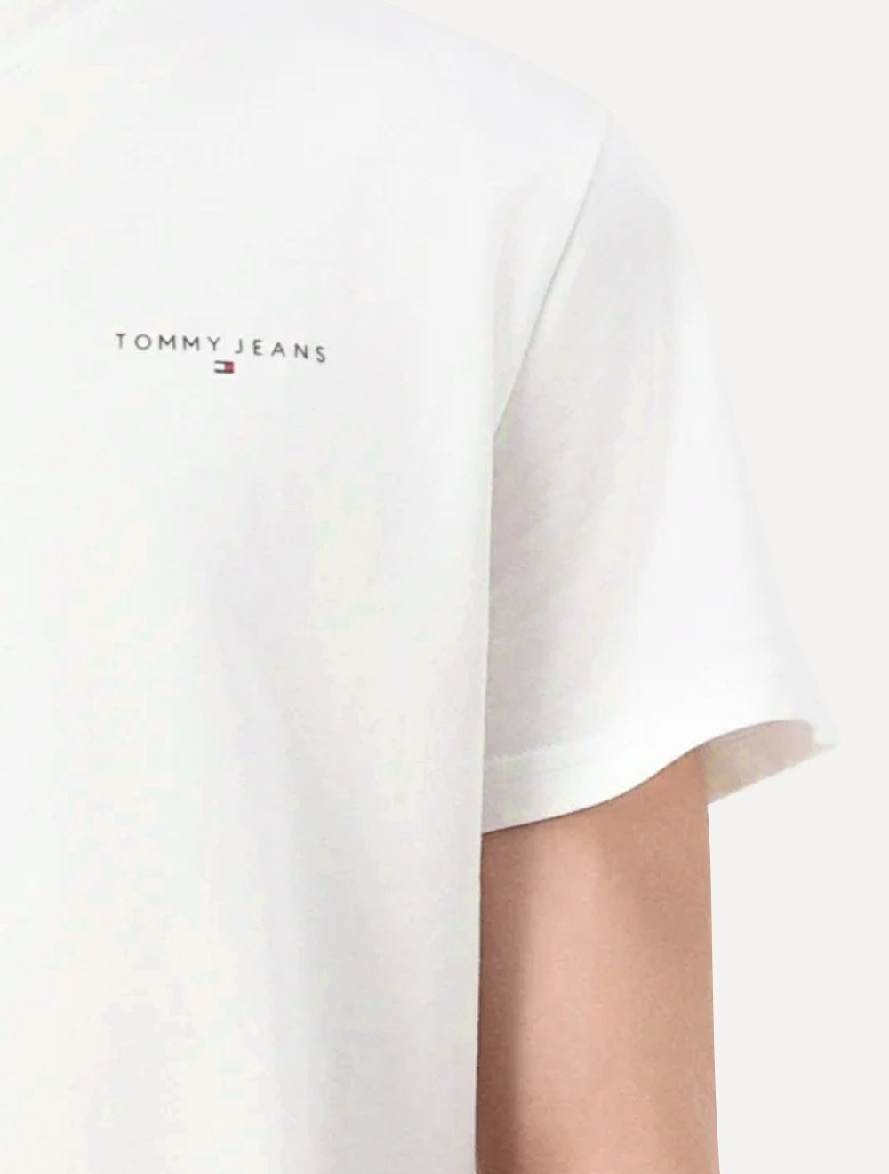 Camiseta Tommy Jeans Masculina Slim Linear Chest Off White