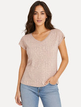 Camiseta Guess Feminina Estampada Gola V Cáqui Claro