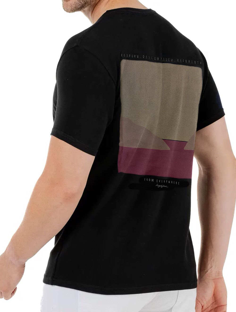 Camiseta King & Joe Masculina Slim Respira Preta