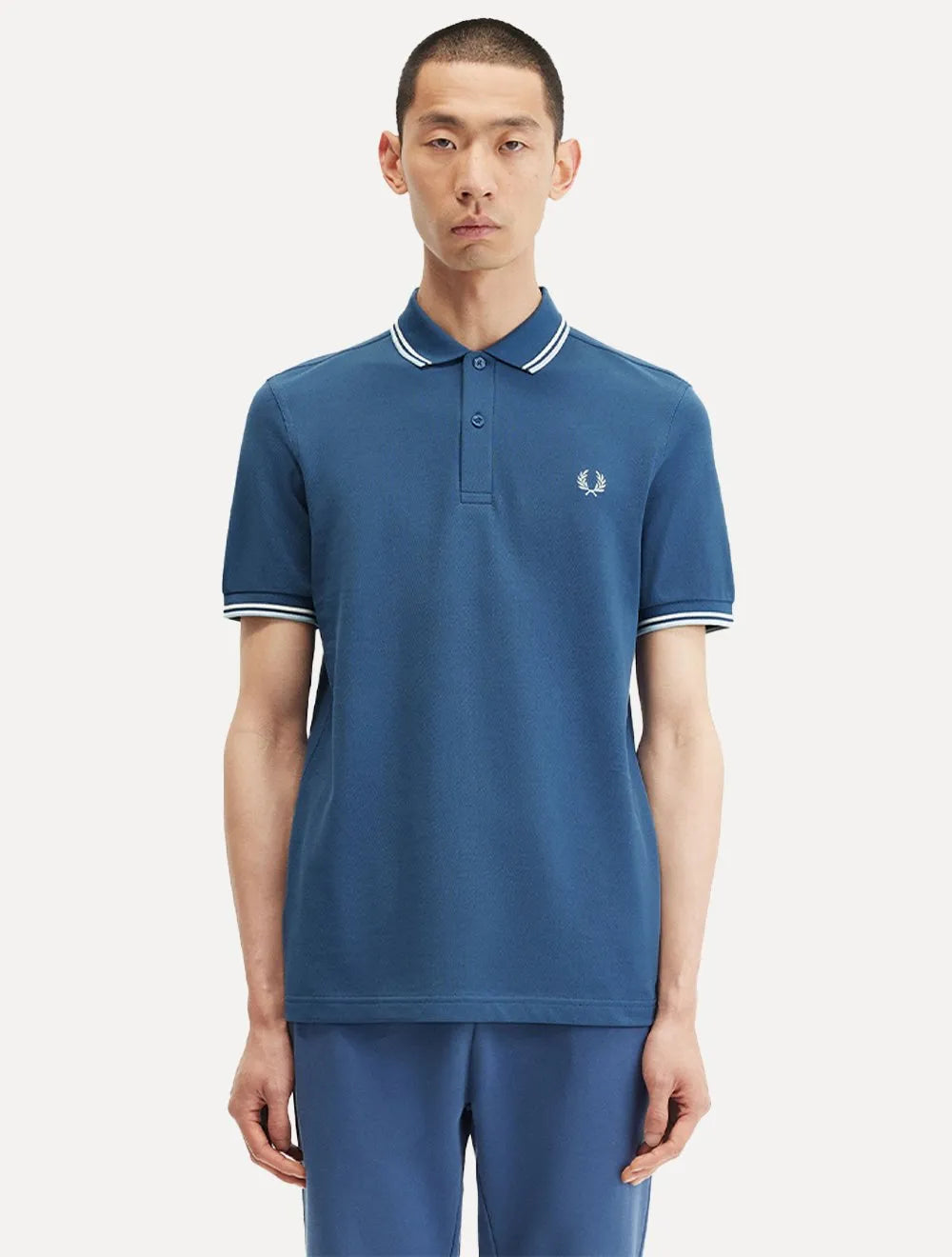 Polo Fred Perry Masculina Piquet Regular White Blue Twin Tipped Azul