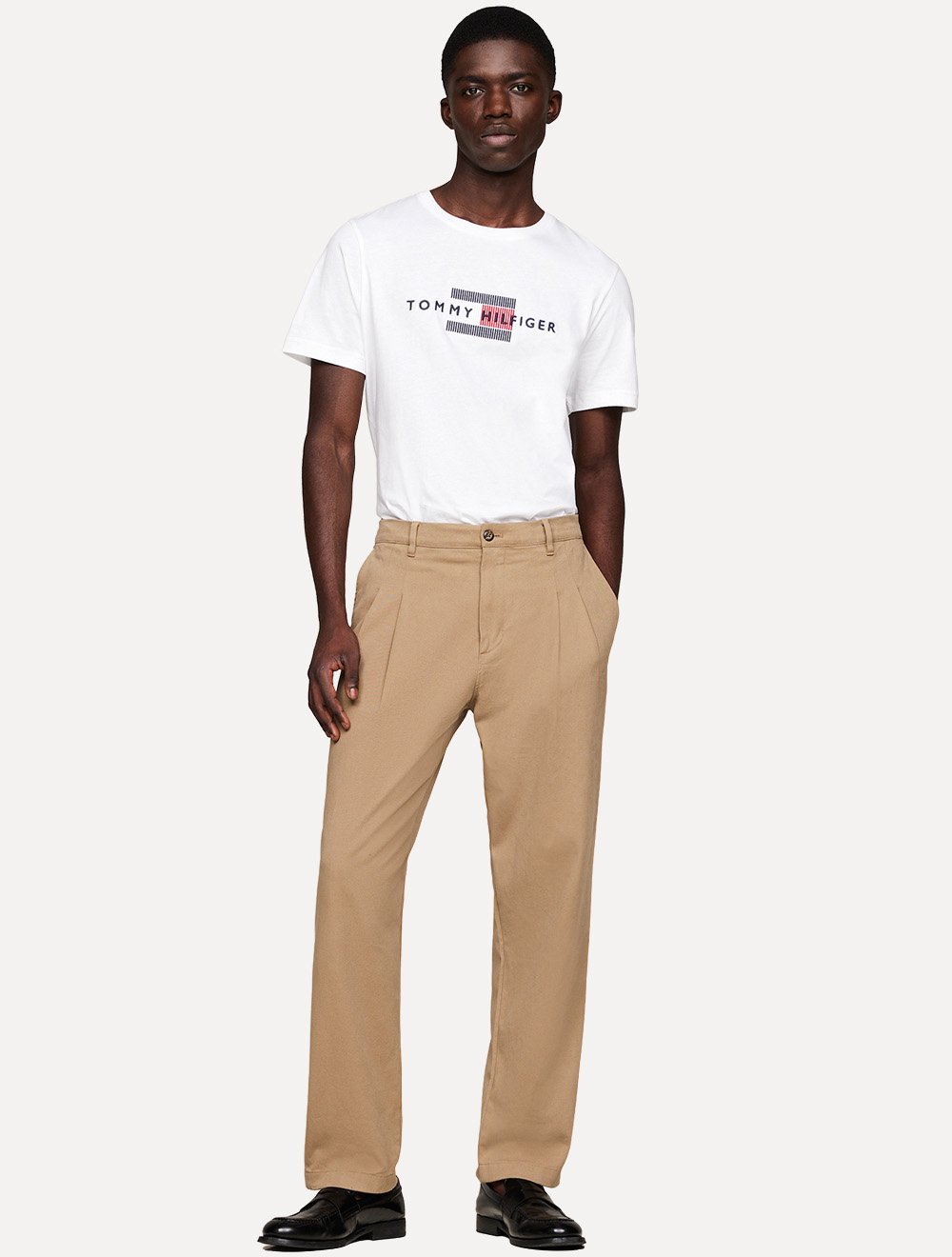 Camiseta Tommy Hilfiger Masculina Regular Flag Embro Branca
